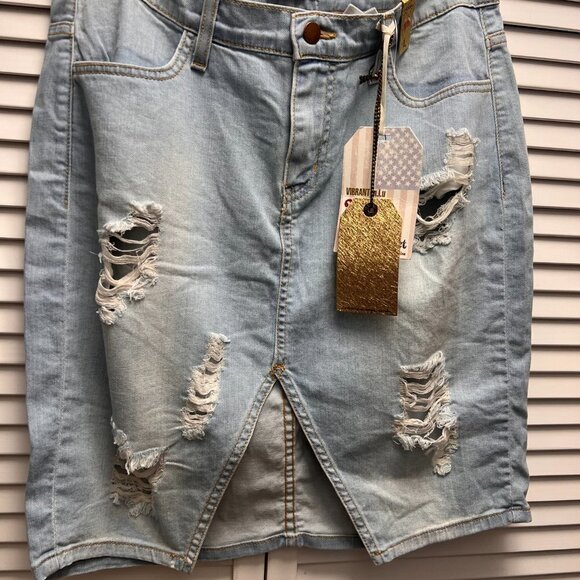 VIBRANT M.I.U NWT Distressed Midi Skirt Size Large (11,13) - Picture 3 of 8